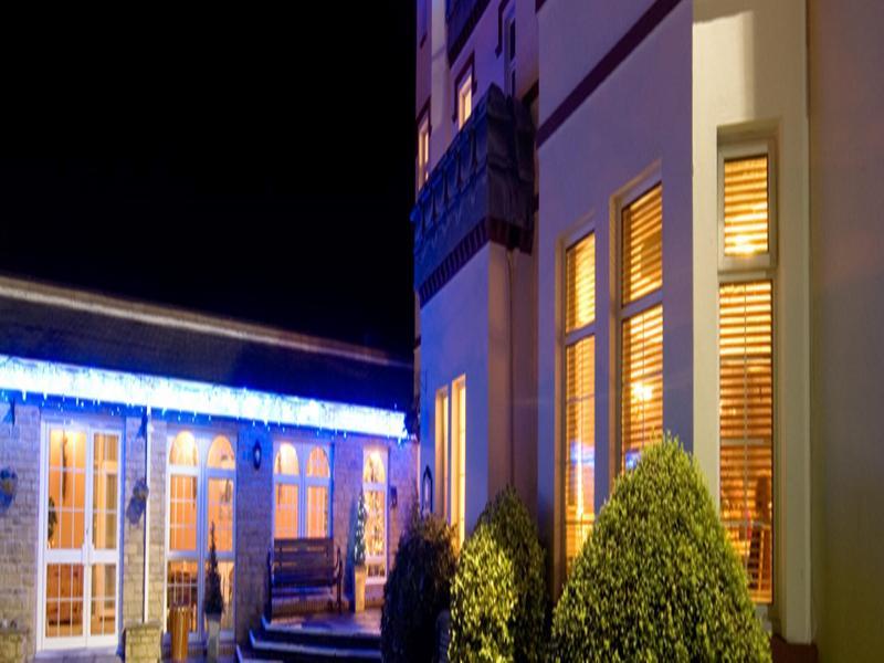 Stradey Park Hotel Llanelli Bagian luar foto
