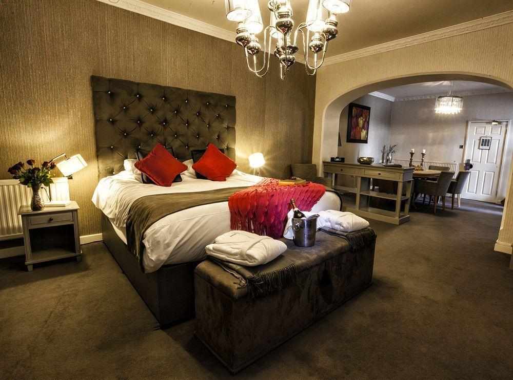 Stradey Park Hotel Llanelli Bagian luar foto