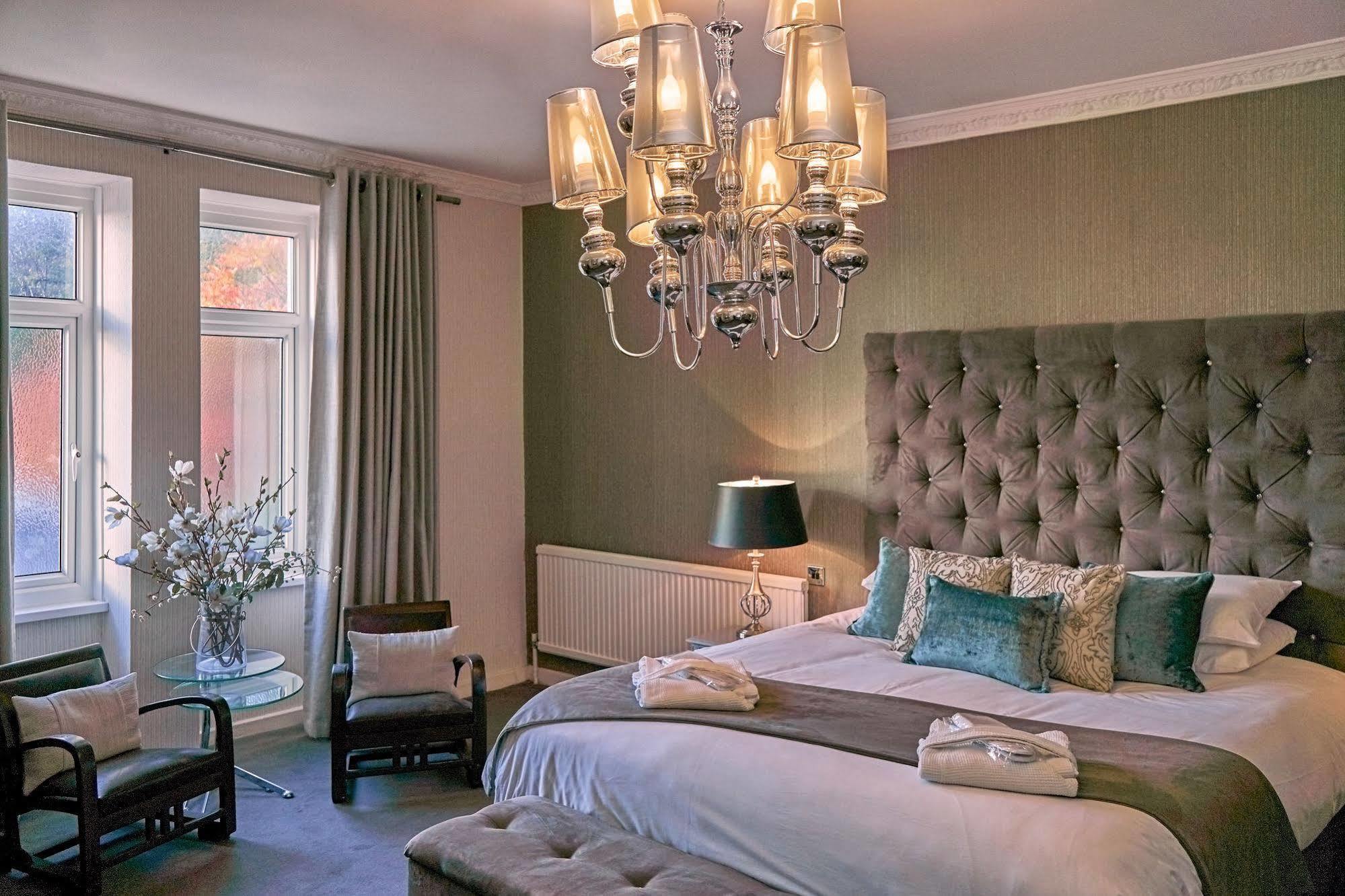 Stradey Park Hotel Llanelli Bagian luar foto