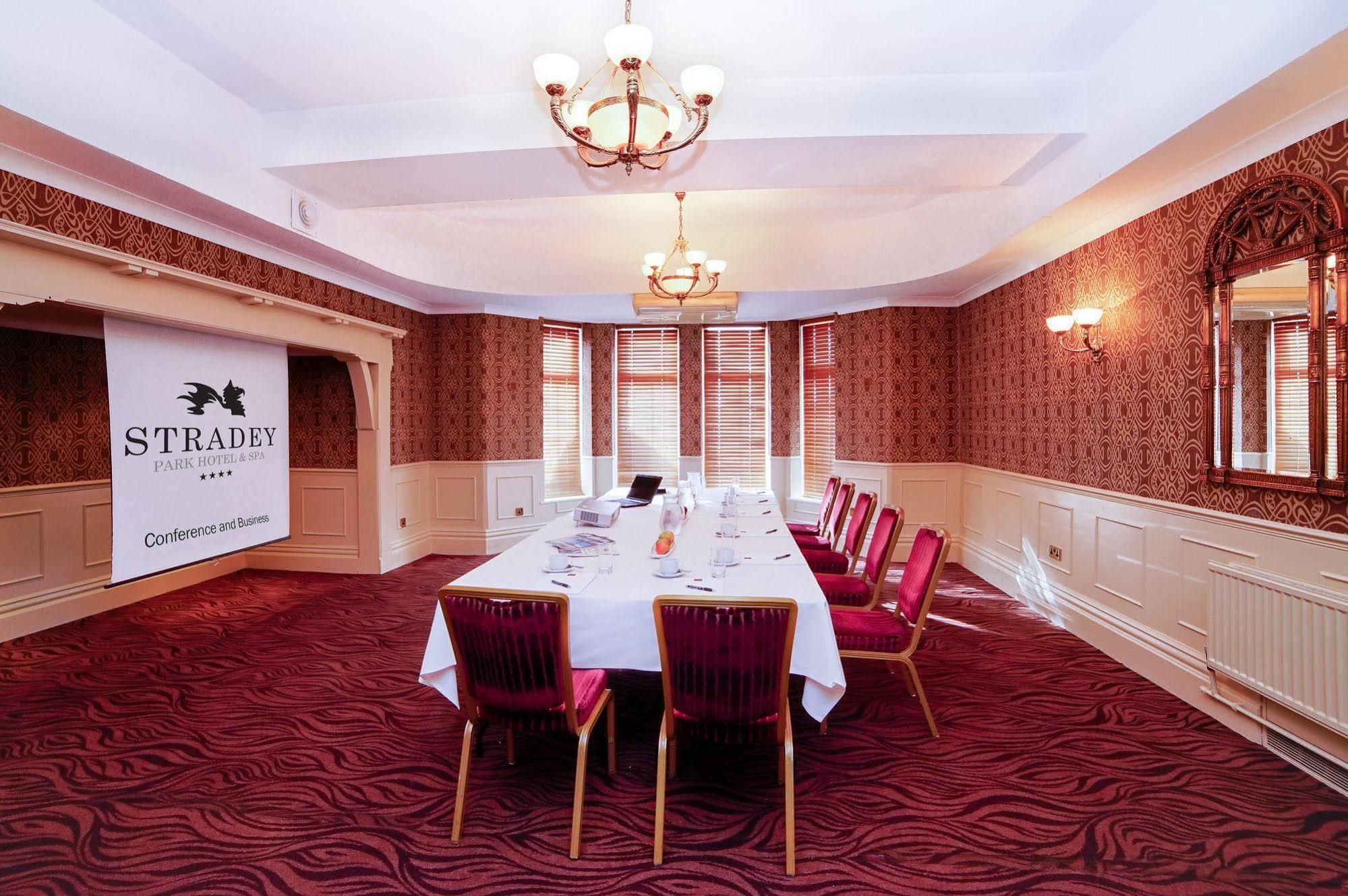 Stradey Park Hotel Llanelli Bagian luar foto